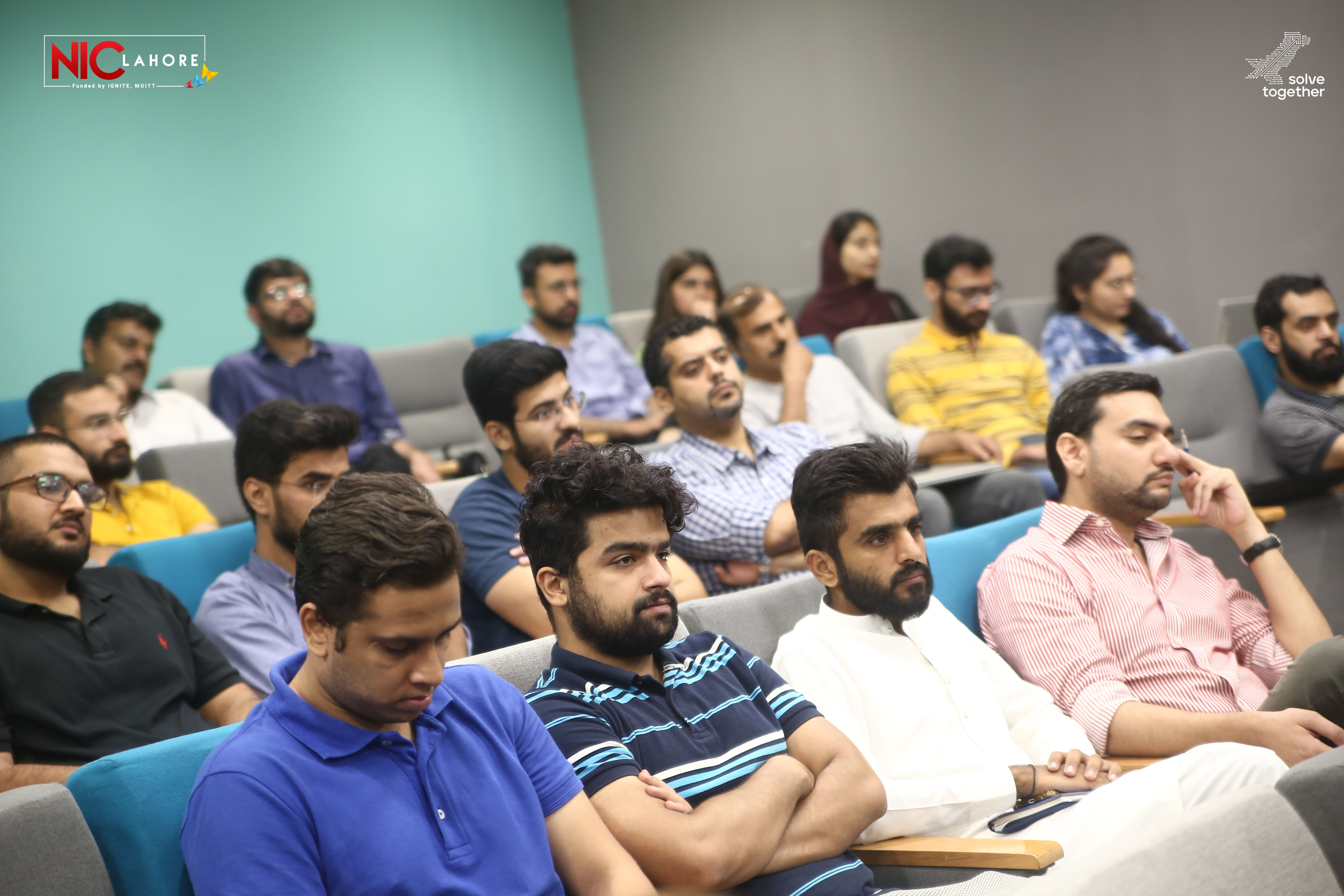 Vijay Tirathrai Inspires Aspiring Entrepreneurs at NICL, LUMS